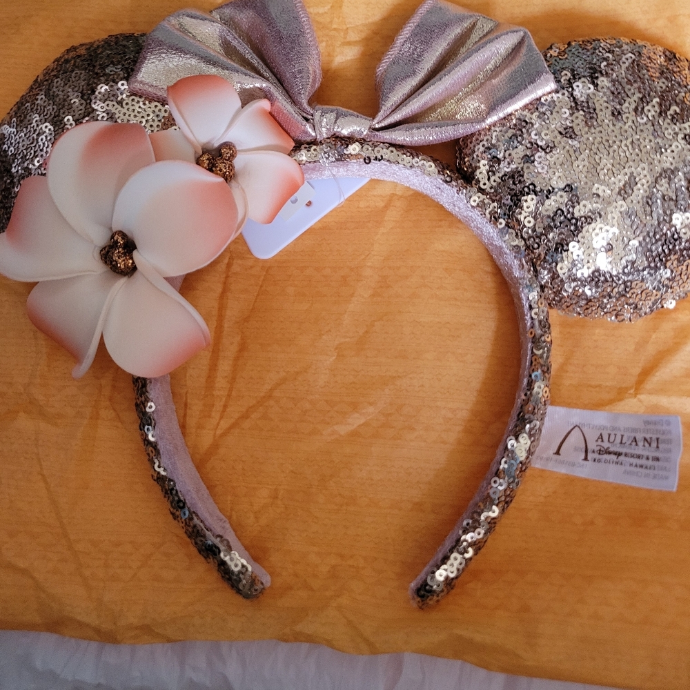 Disney Aulani headband